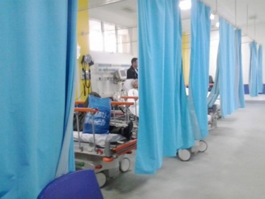 A vrut să-şi înveţe nevasta lucruri noi: un bărbat din Tuzla a ajuns în spital cu un tub de spray în anus